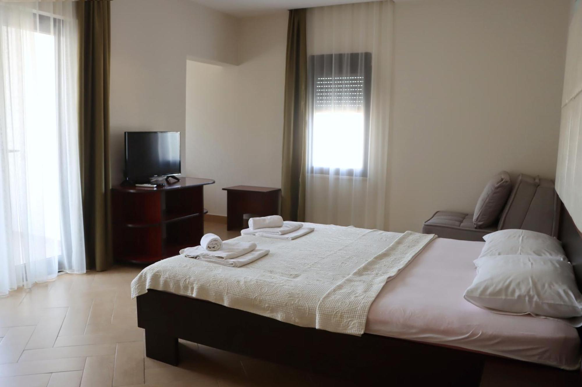 Apartmani Nilaj Ulcinj Exterior foto