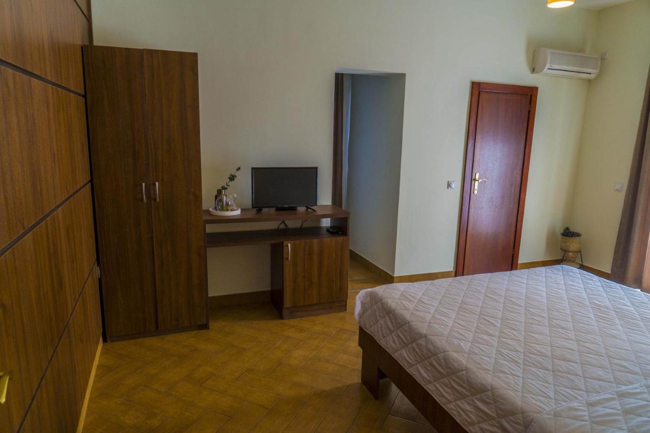 Apartmani Nilaj Ulcinj Exterior foto
